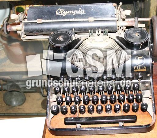 Alte-Schreibmaschine.jpg